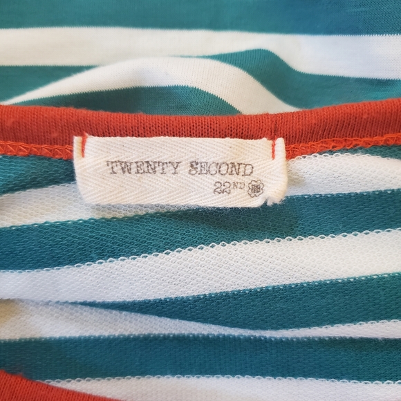 Twenty Second long sleeve tshirt. Small - Picture 4 of 5